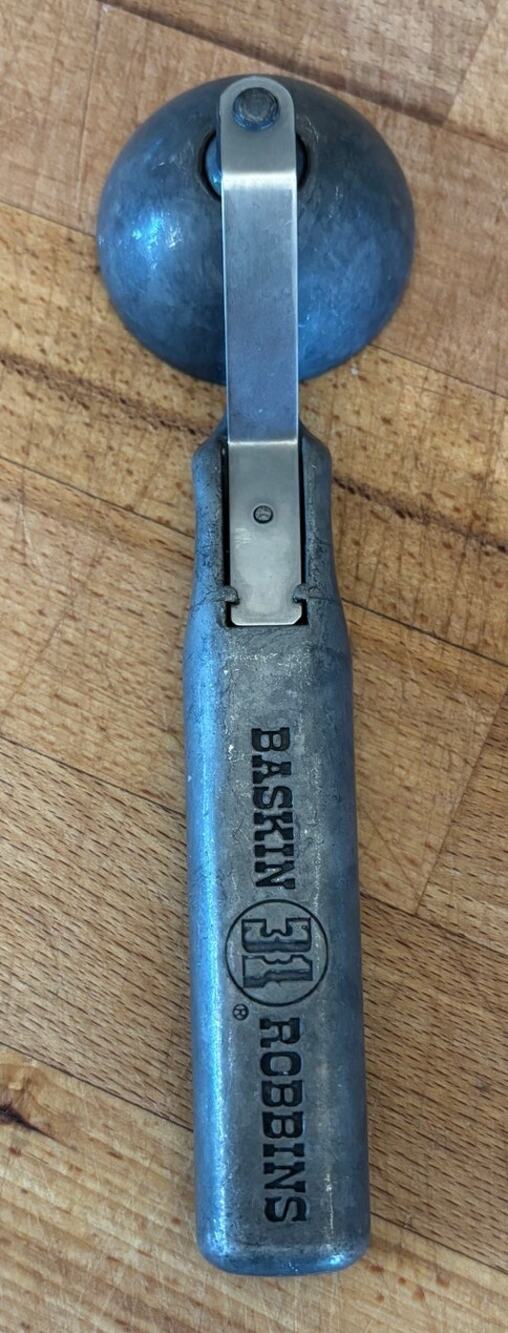 Vintage Baskin Robbins 31 Ice Cream Scoop Commercial Buildit USA 1980s